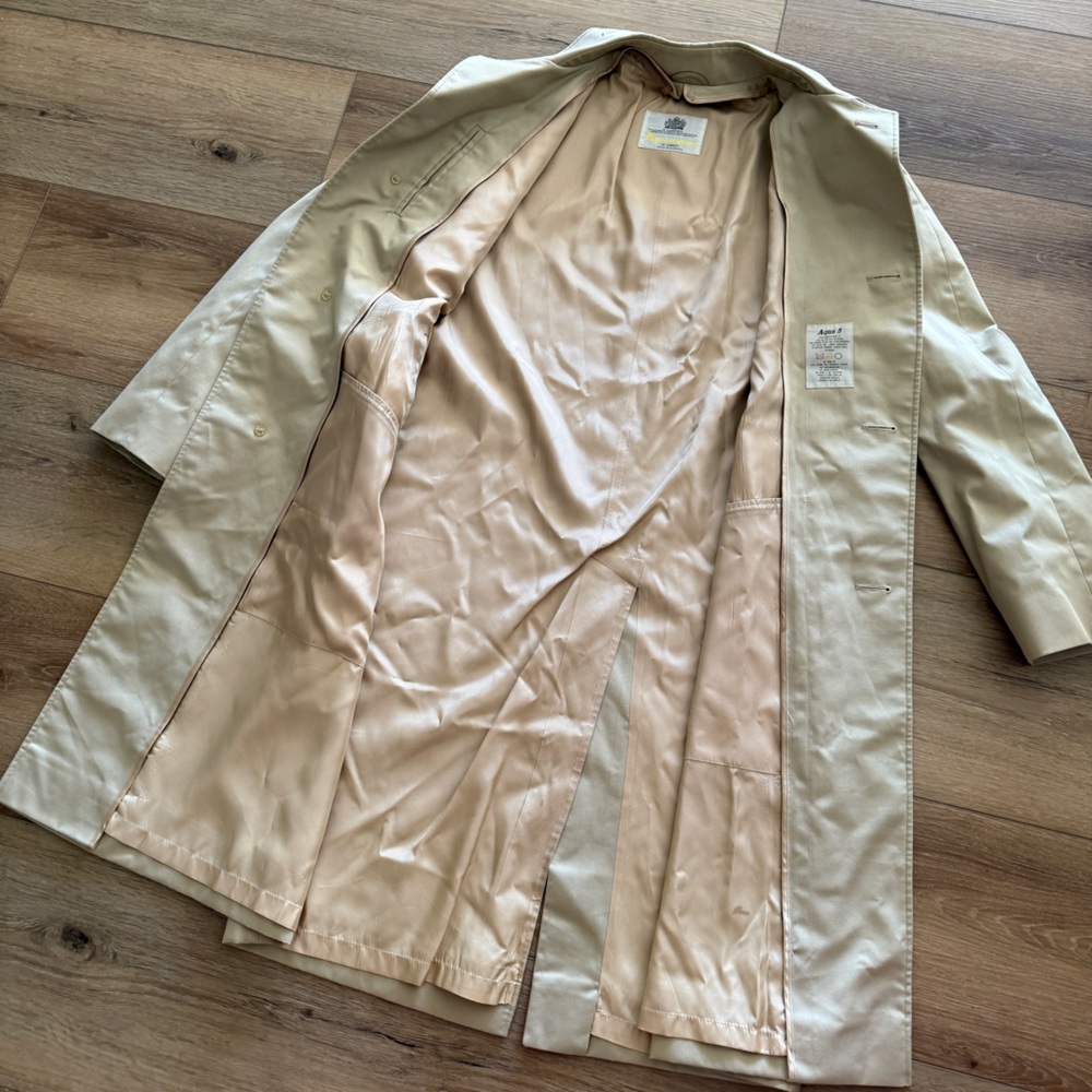 Vintage Aquascutum London Men's Beige Trench Coat - Picture 9 of 11